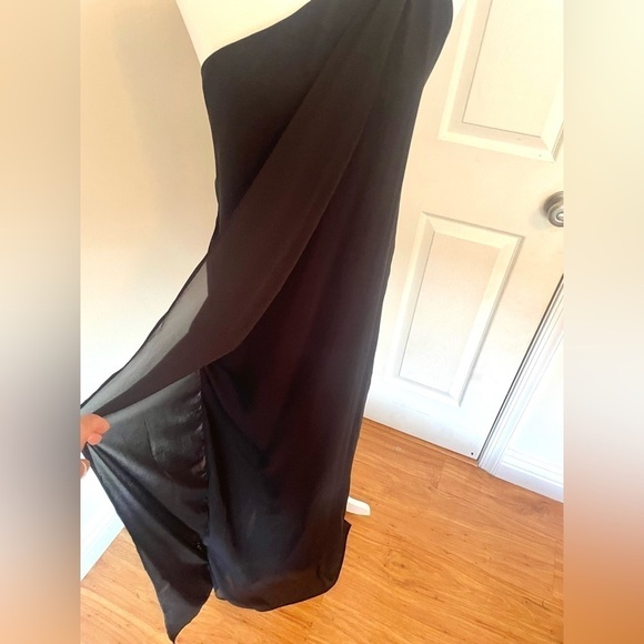 WINK One-Shoulder Long Elegant Black Dress – Size M ✨🖤 Elegance & Grace - Picture 6 of 17